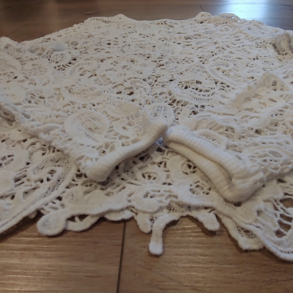 ZARA White Lace Top // size S - Picture 2 of 5
